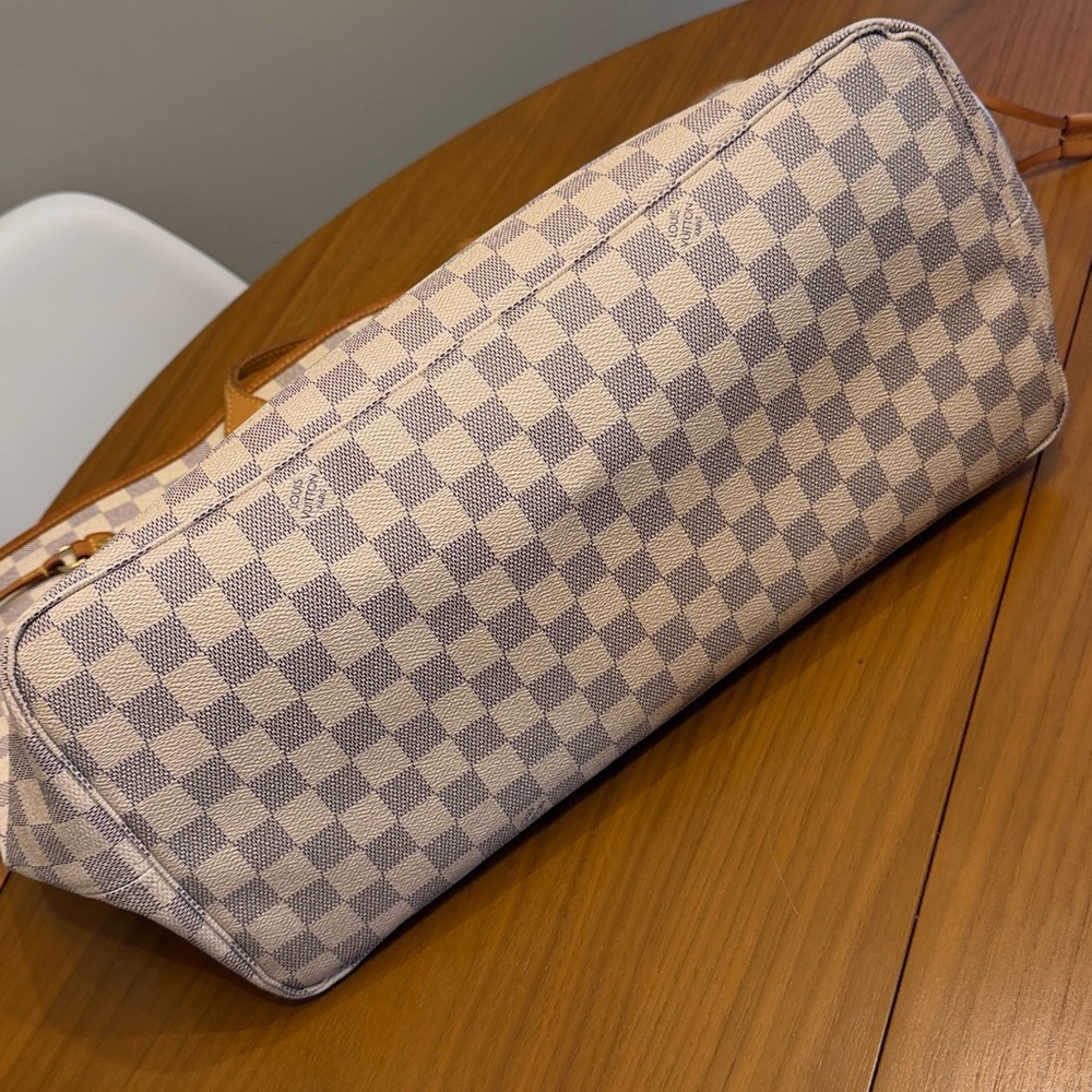 Authentic Louis Vuitton Neverfull GM, Damier Azur - Picture 7 of 8